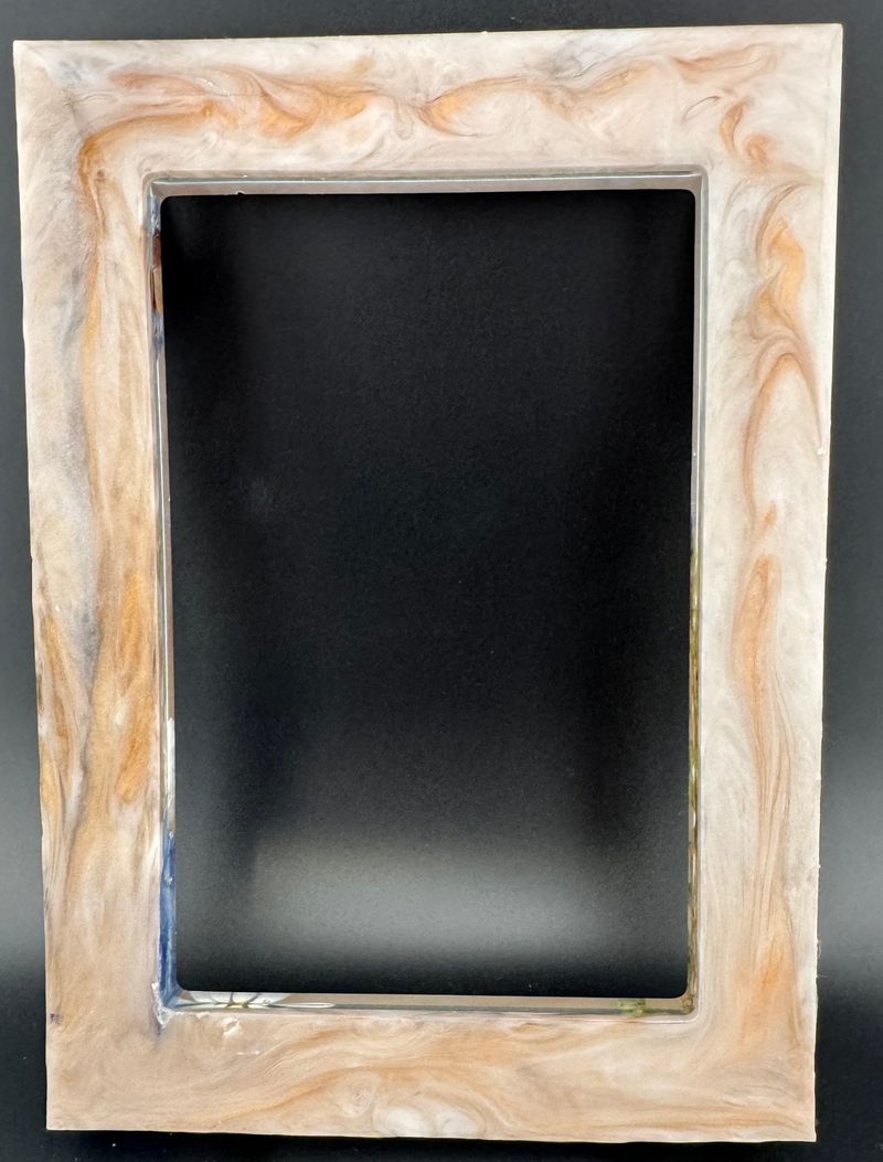 Handmade resin piece by The Crafty Ginger